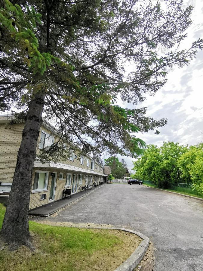 Motel Sainte Catherine Luaran gambar