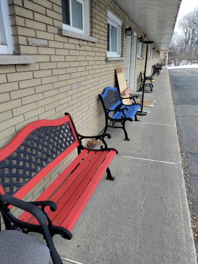 Motel Sainte Catherine Luaran gambar