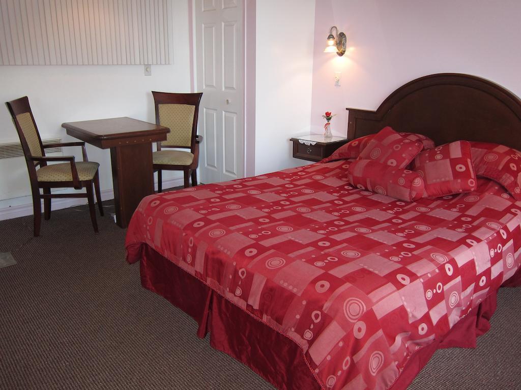 Motel Sainte Catherine Bilik gambar